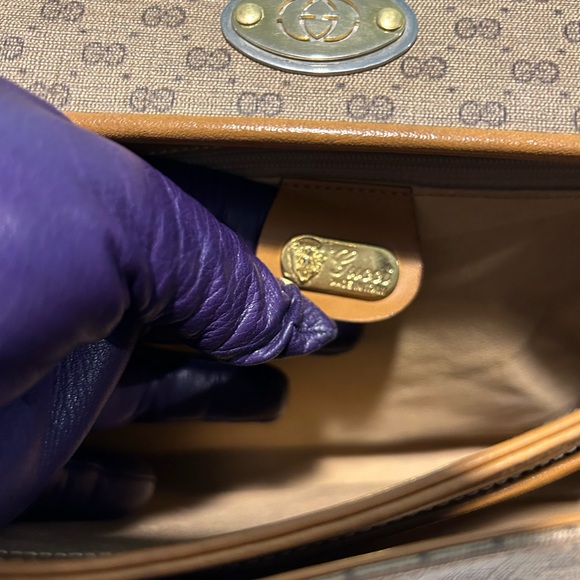 Authentic Gucci Vintage Shoulder Bag in leather and PVC materials. Pre-owned - Picture 10 of 12